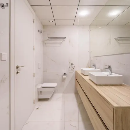 Apartment Sea View Modern & Luxury -